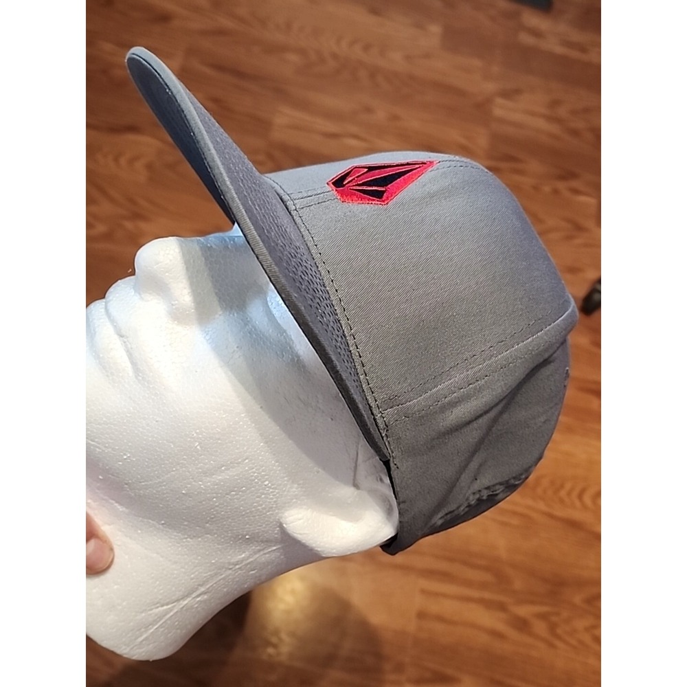 Volcom Men's V Square Snapback  Hat